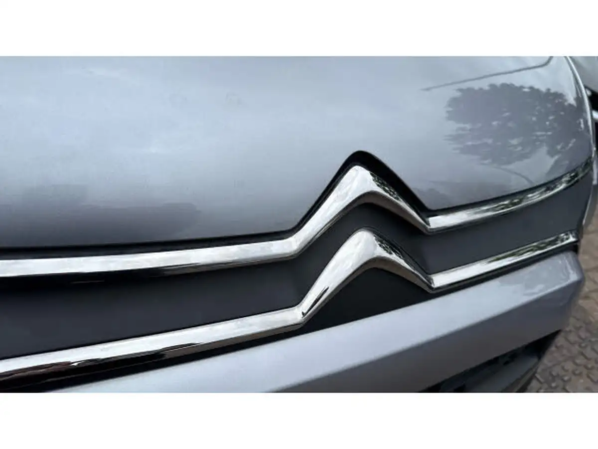 2022-citroen-c3-12-puretech-saint-james-83ps-big-7