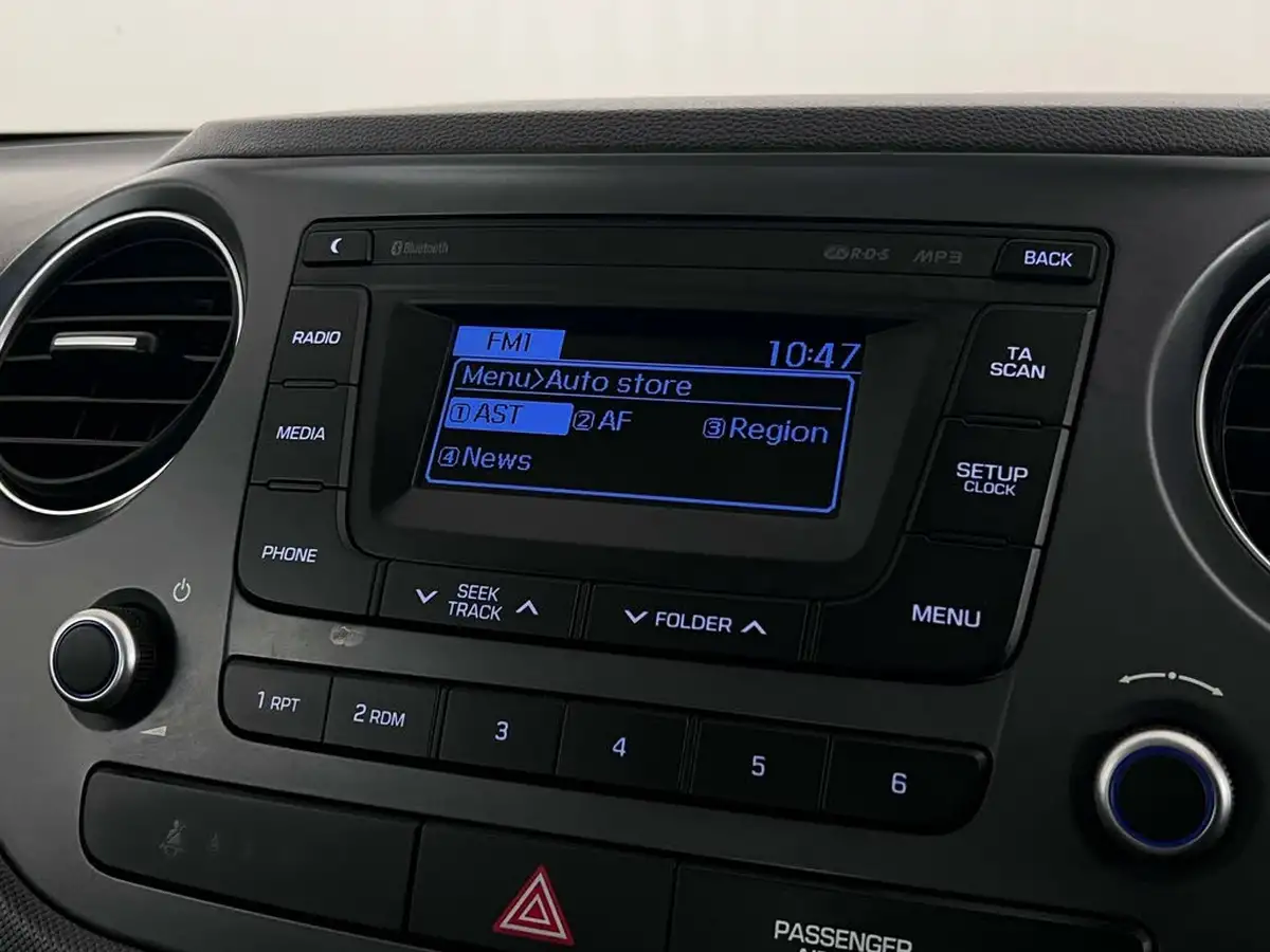 2017-hyundai-i10-10-se-big-32