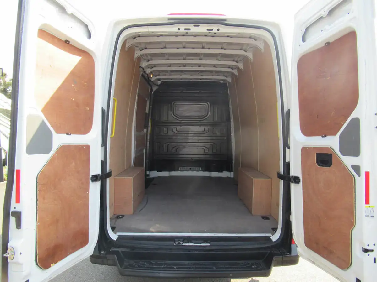 2022-volkswagen-crafter-20tdi-cr35-mwb-trendline-102pseu6d-big-10