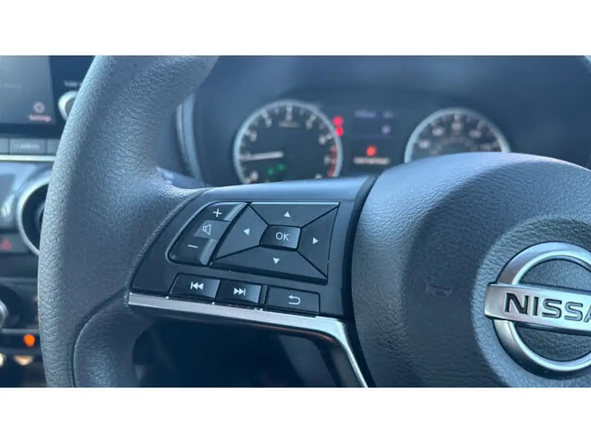 2022-nissan-juke-10-dig-t-acenta-big-21