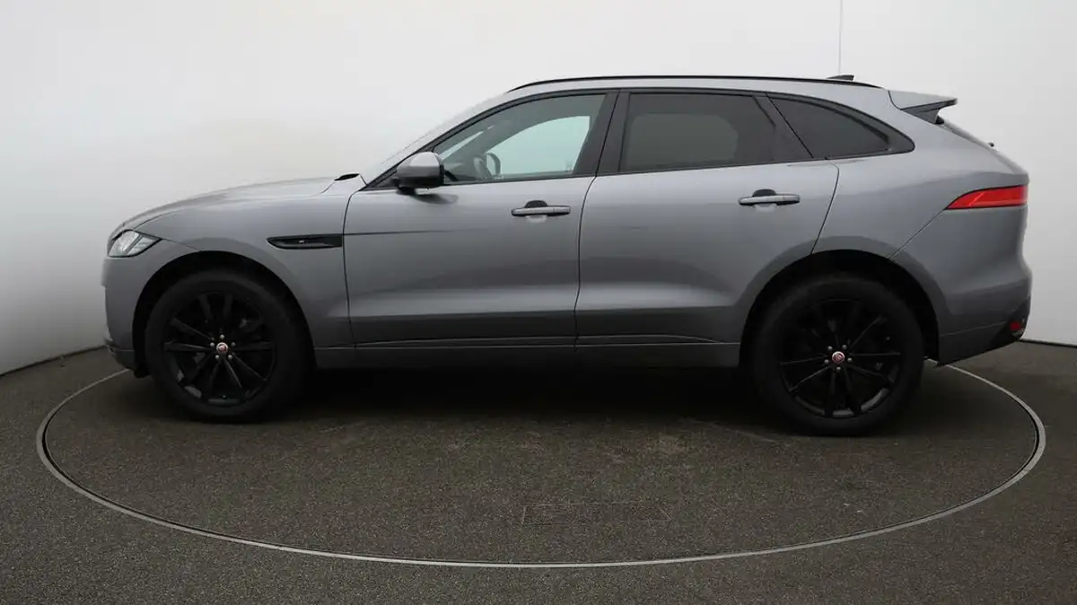 2021-jaguar-f-pace-20-i4d-chequered-flag-180ps-big-66