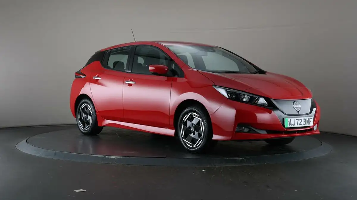 2022-nissan-leaf-e-acenta-39kwh-big-1