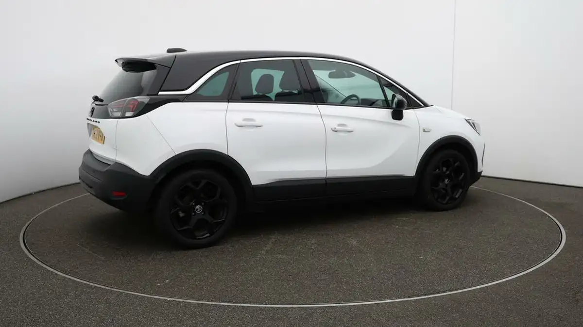 2022-vauxhall-crossland-12i-gs-line-big-50