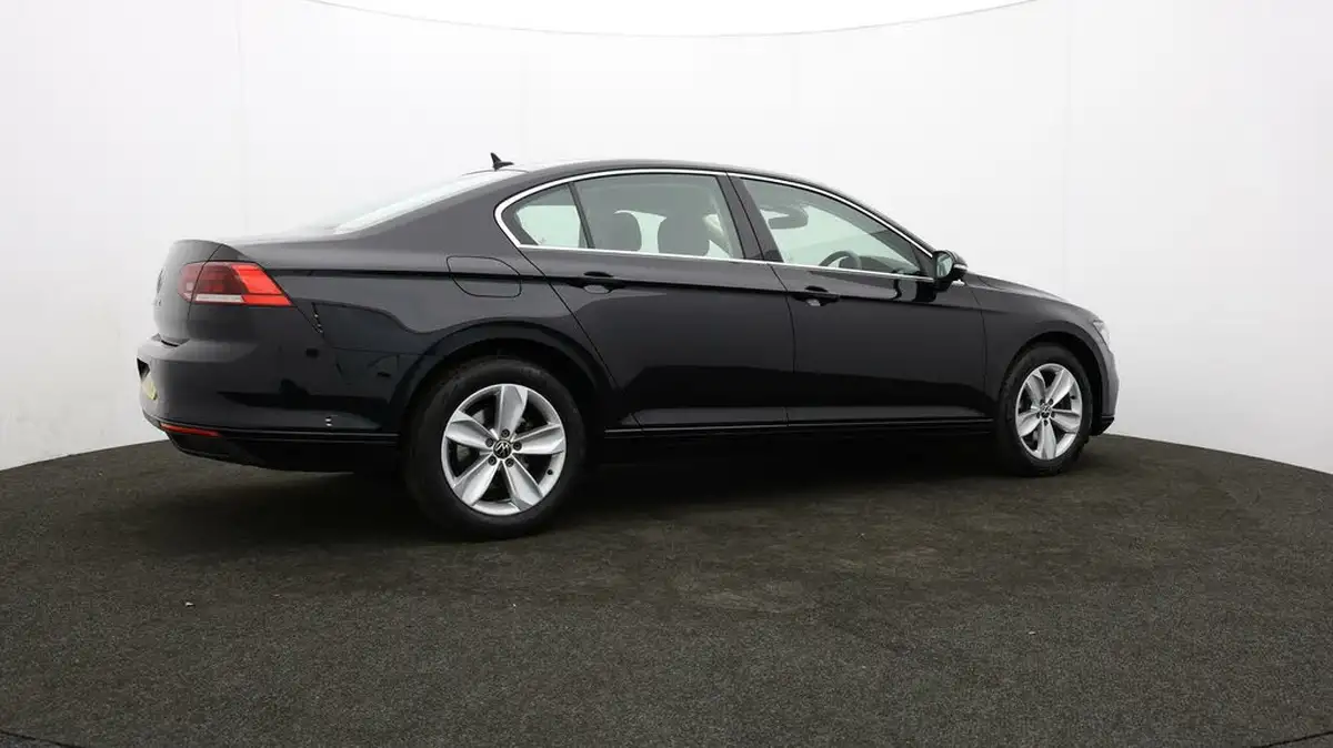2021-volkswagen-passat-20tdi-se-nav-150ps-saloon-4d-dsg-big-33