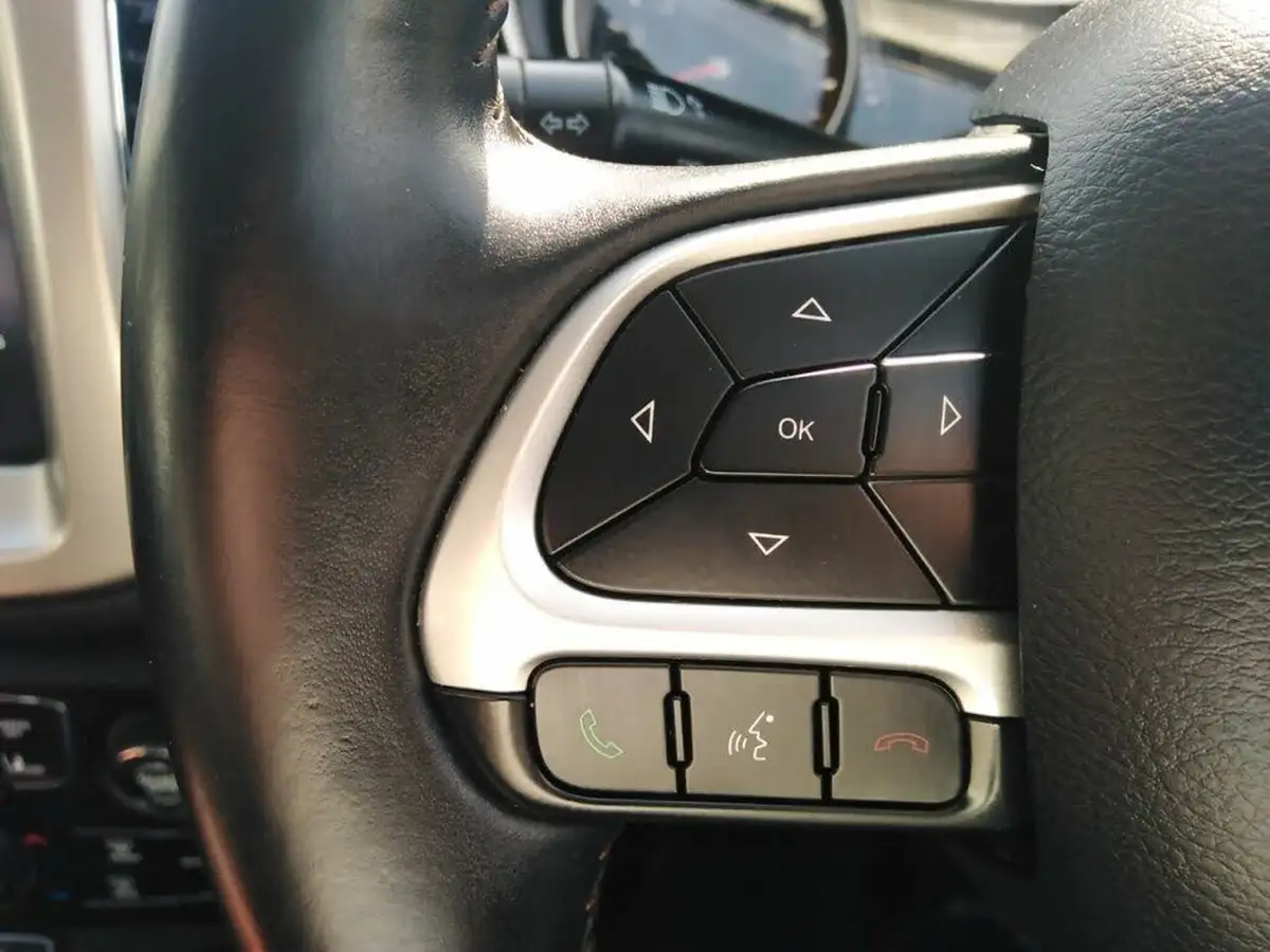 2018-jeep-compass-14-multiair-ii-longitude-big-21