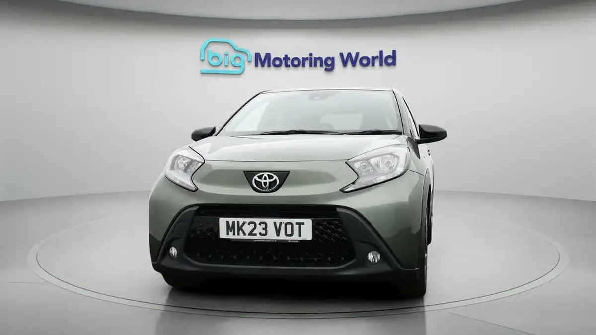 2023-toyota-aygo-x-10-vvt-i-edge-big-1