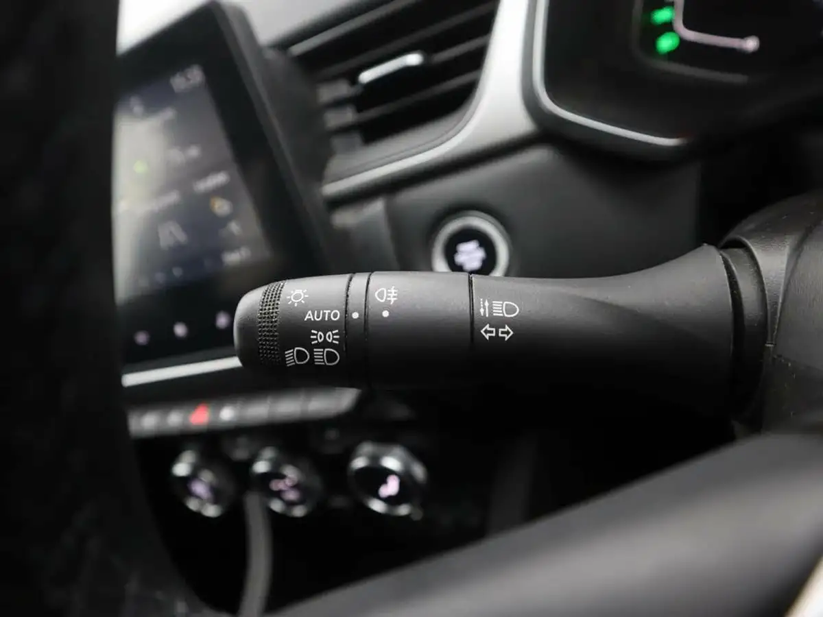 2021-renault-captur-13-tce-s-edition-140ps-big-31