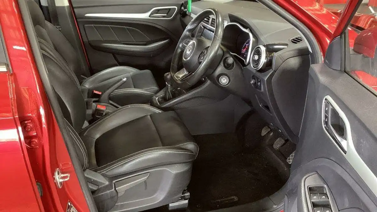 2018-mg-zs-suv-15-vti-tech-exclusive-big-5