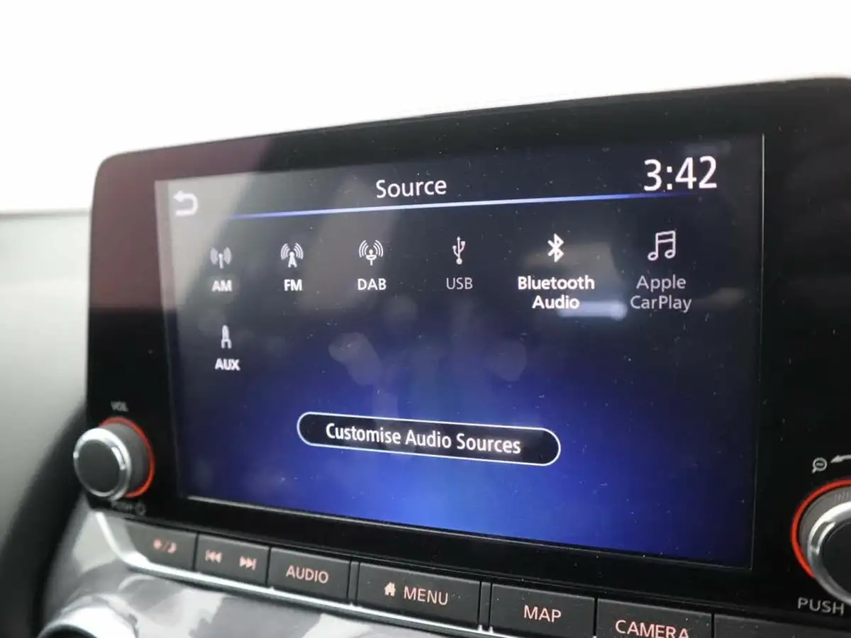 2022-nissan-juke-10-dig-t-n-connecta-big-20