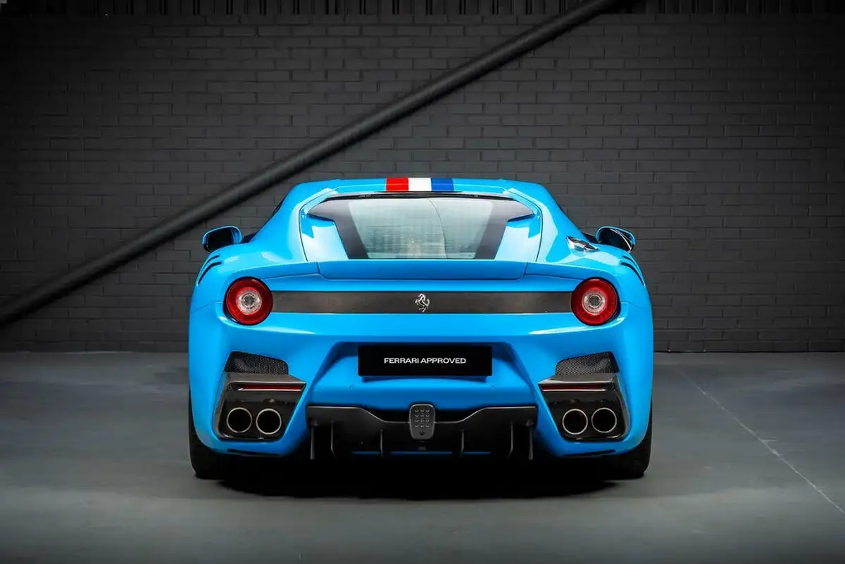 2017-ferrari-f12berlinetta-62-big-7