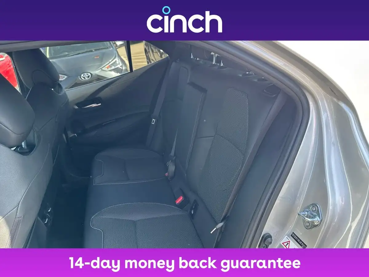 2021-toyota-corolla-18-vvt-i-excel-trk-hatchback-big-19