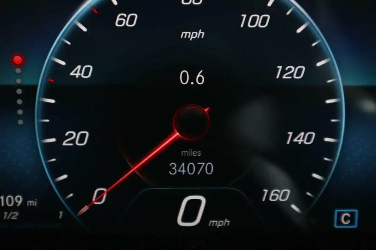 2020-mercedes-benz-a-class-15d-a180d-amg-line-executive-saloon-4d-7g-dct-big-45