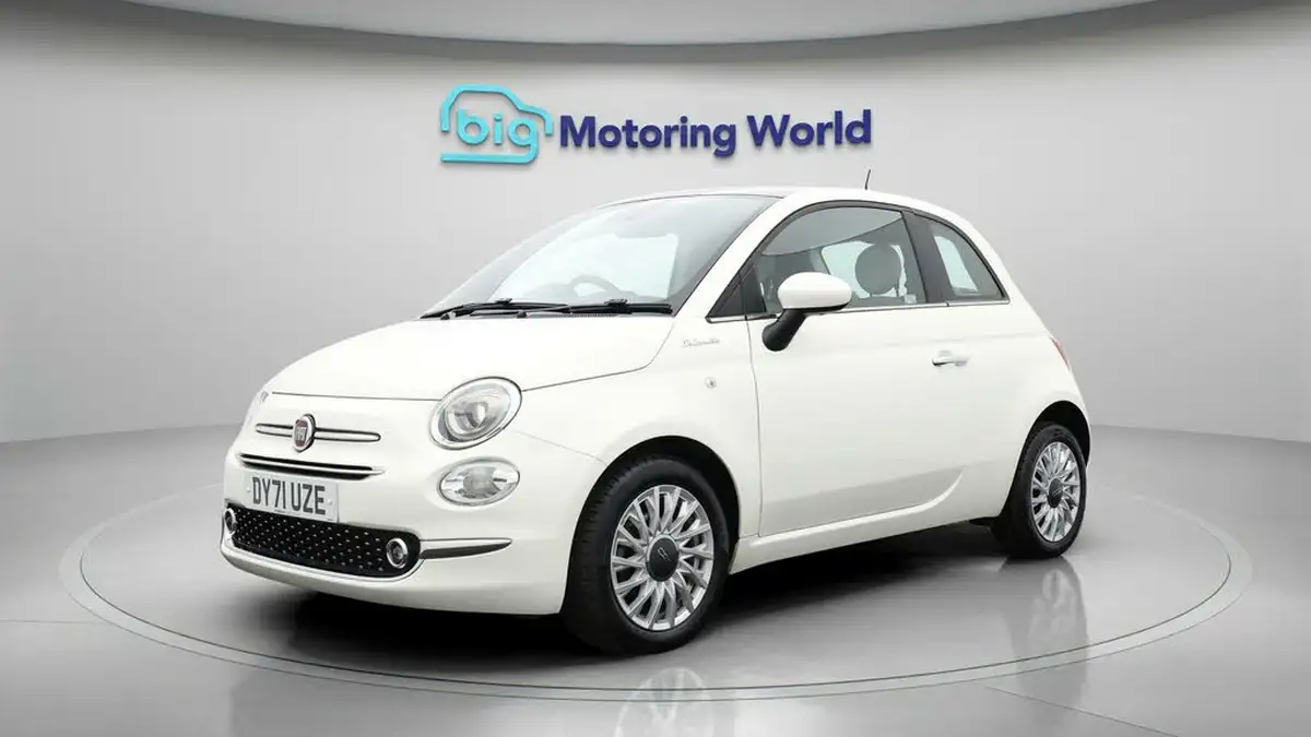 2021-fiat-500-10-dolcevita-big-2