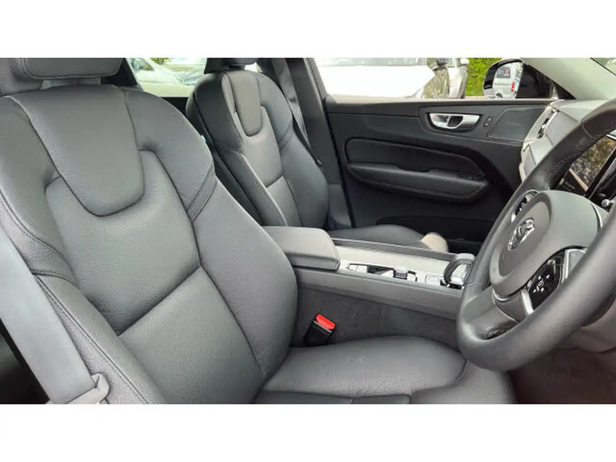2024-volvo-xc60-20-b5-plus-big-8