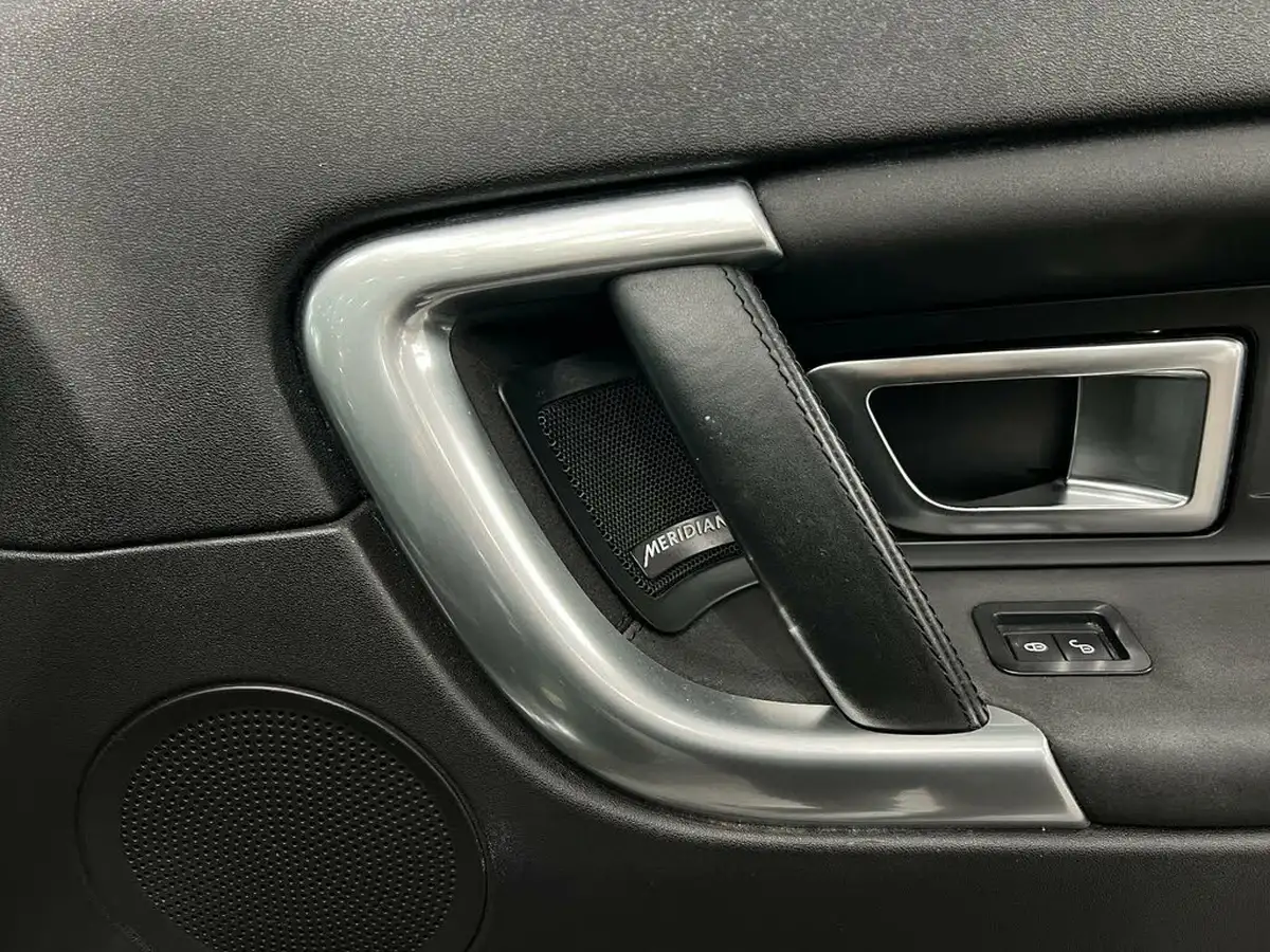 2019-land-rover-discovery-sport-20td4-landmark-big-28