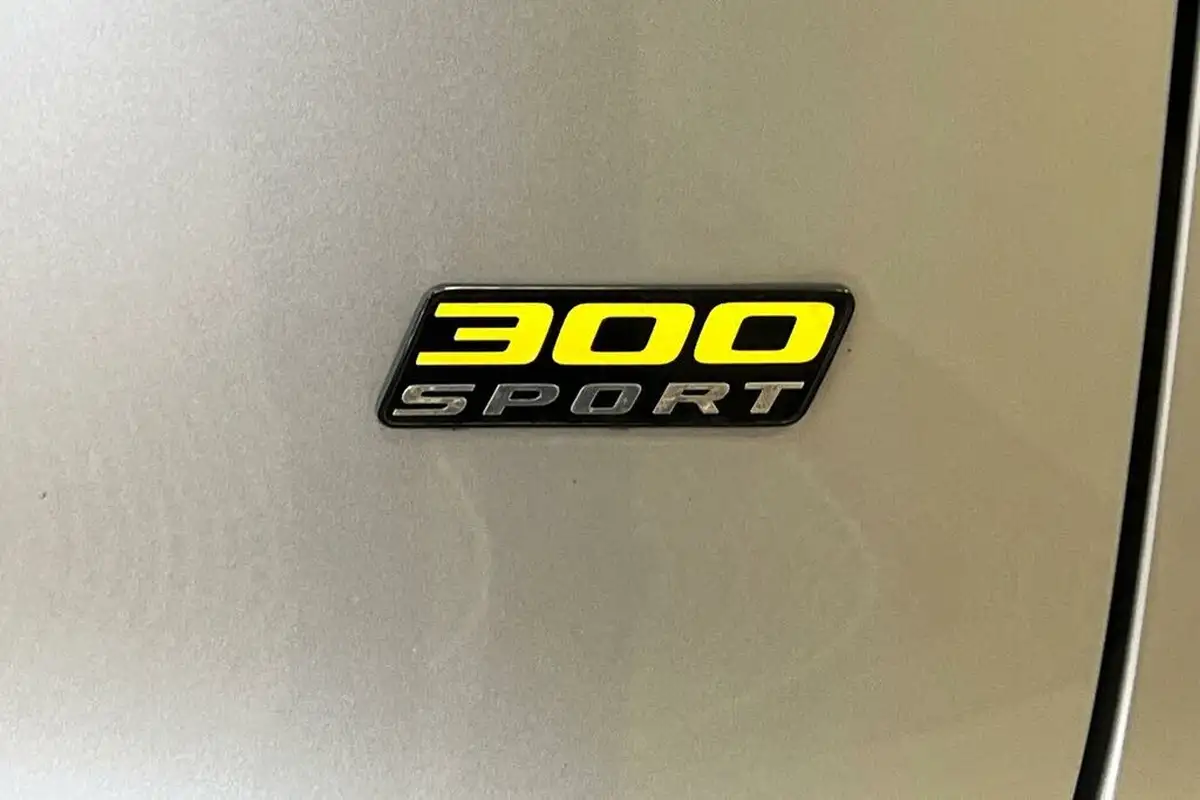 2020-jaguar-f-pace-20i-300-sport-big-10