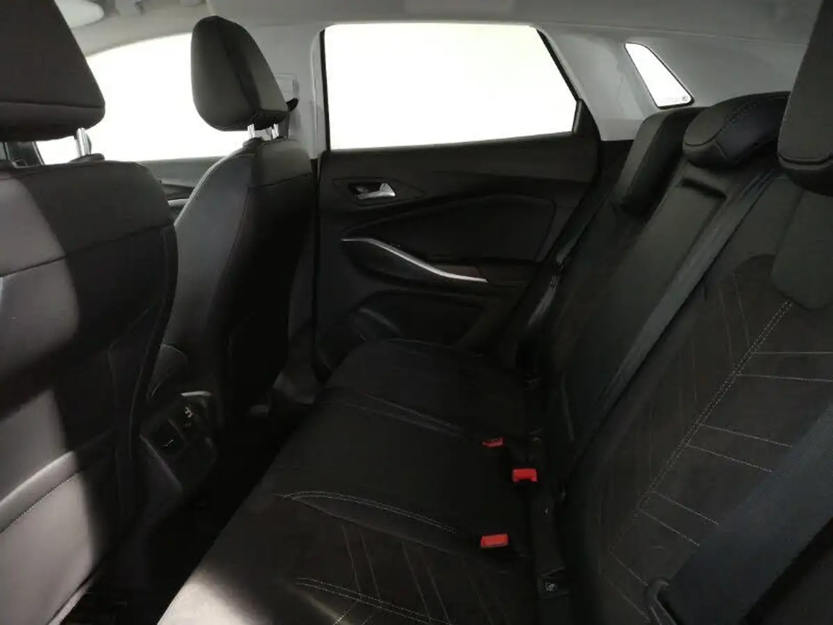 2023-vauxhall-grandland-12-ultimate-130ps-auto-big-5
