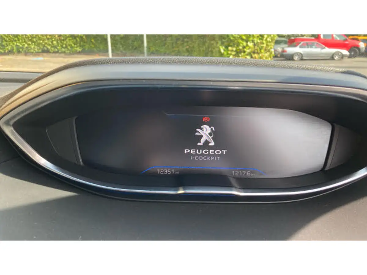 2023-peugeot-3008-suv-12-puretech-active-premium-eat8-big-17