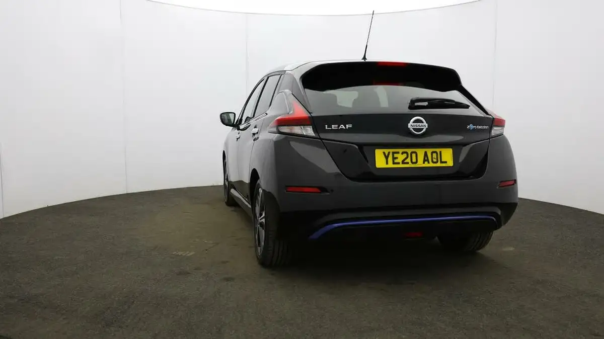 2020-nissan-leaf-e-n-connecta-big-64