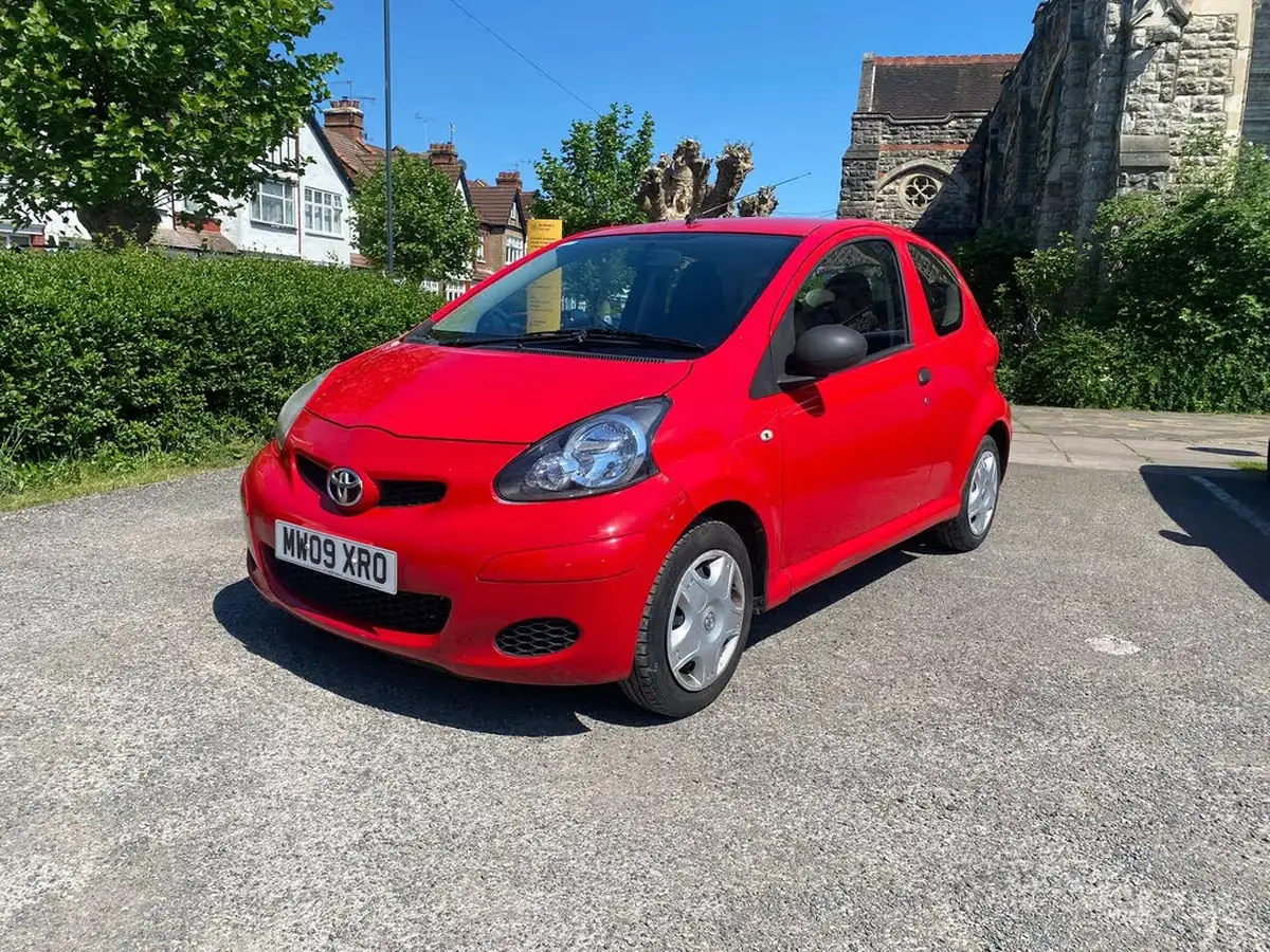 2009-toyota-aygo-10-aygo-3d-big-1