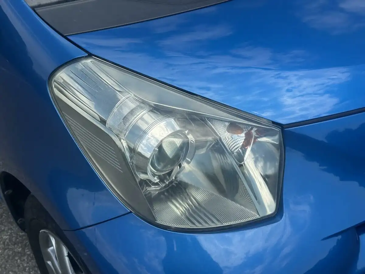 2010-toyota-iq-10-2-big-9