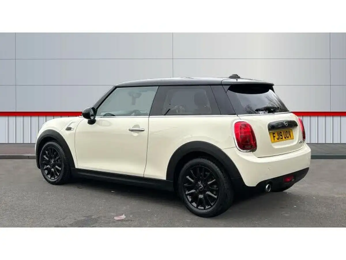 2019-mini-cooper-15-cooper-classic-hatchback-3d-big-1