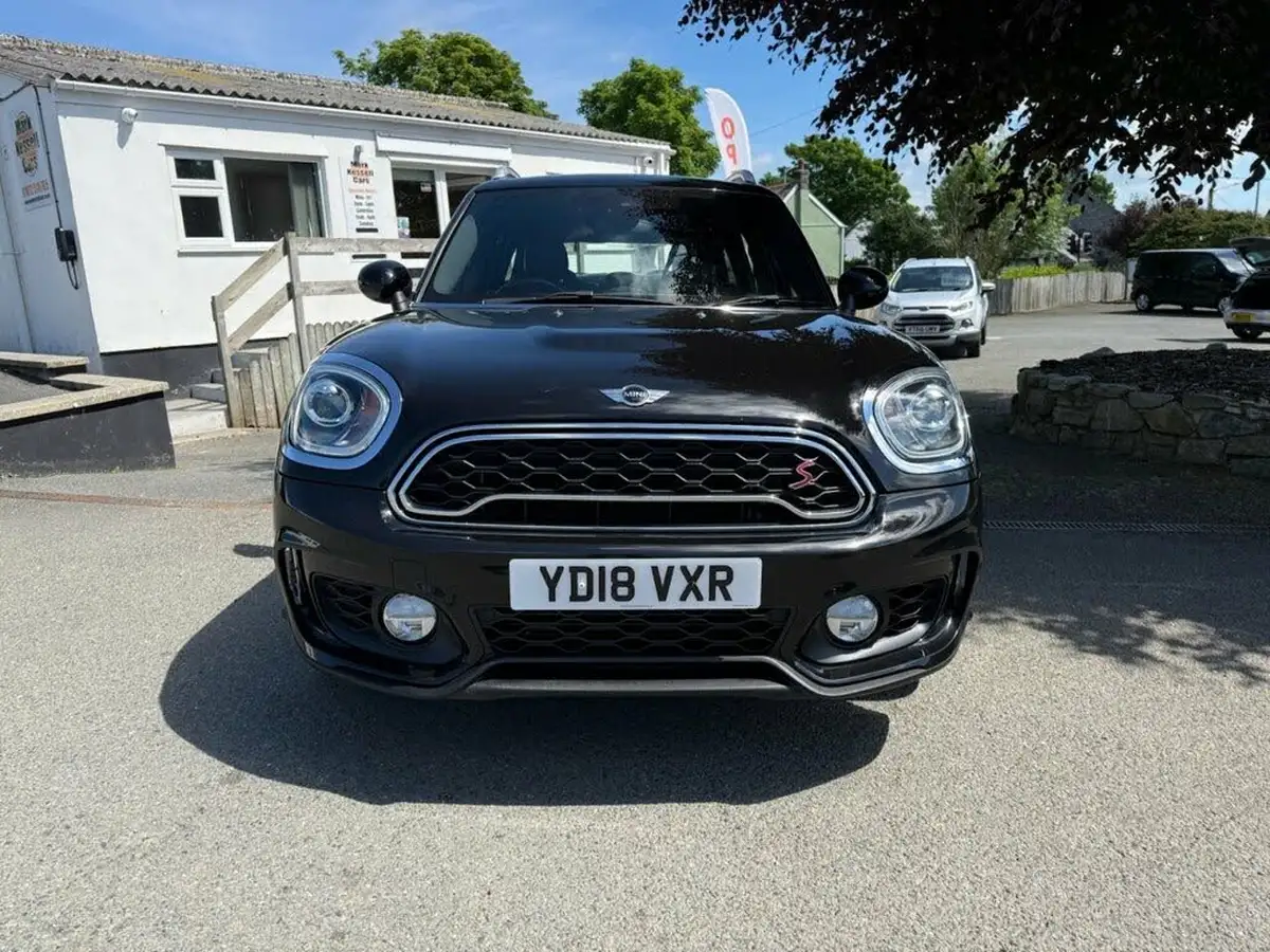 2018-mini-countryman-20-cooper-s-ss-auto-big-11