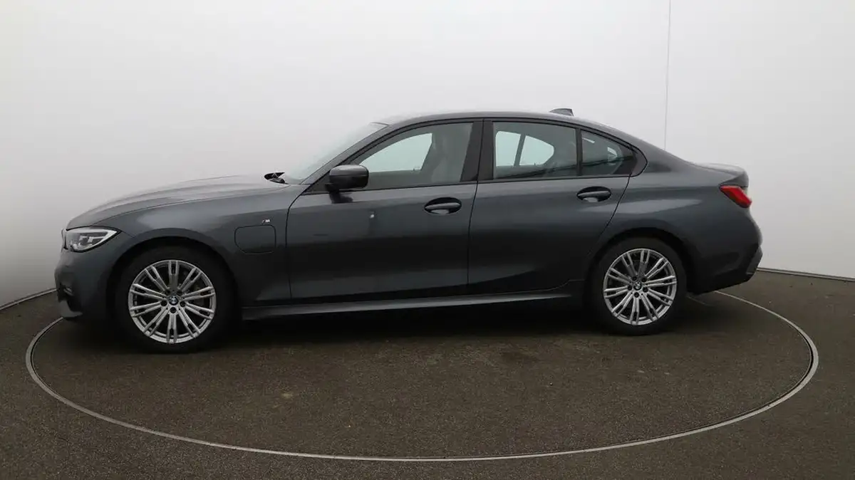 2020-bmw-3-series-20-330e-m-sport-saloon-4d-big-4
