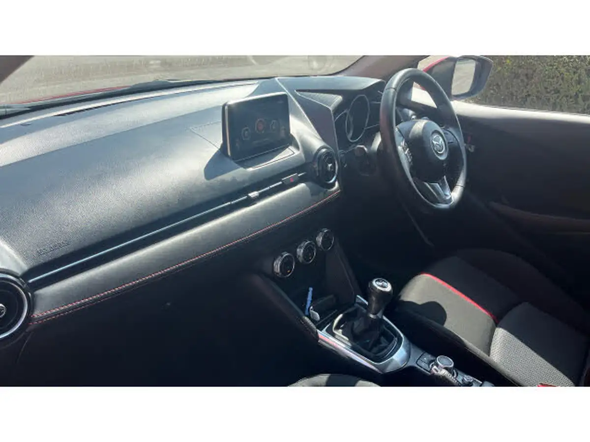 2017-mazda-mazda2-15-sport-nav-90ps-big-8