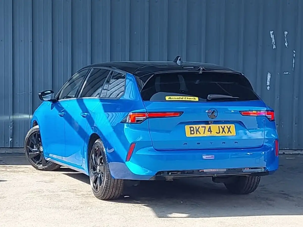 2024-vauxhall-astra-12-turbo-gs-130ps-sport-tourer-auto-big-1