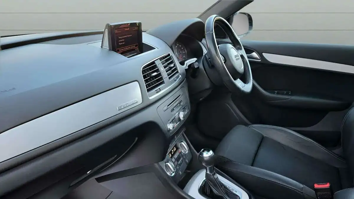 2014-audi-q3-20td-quattro-s-line-plus-177ps-tronic-big-13