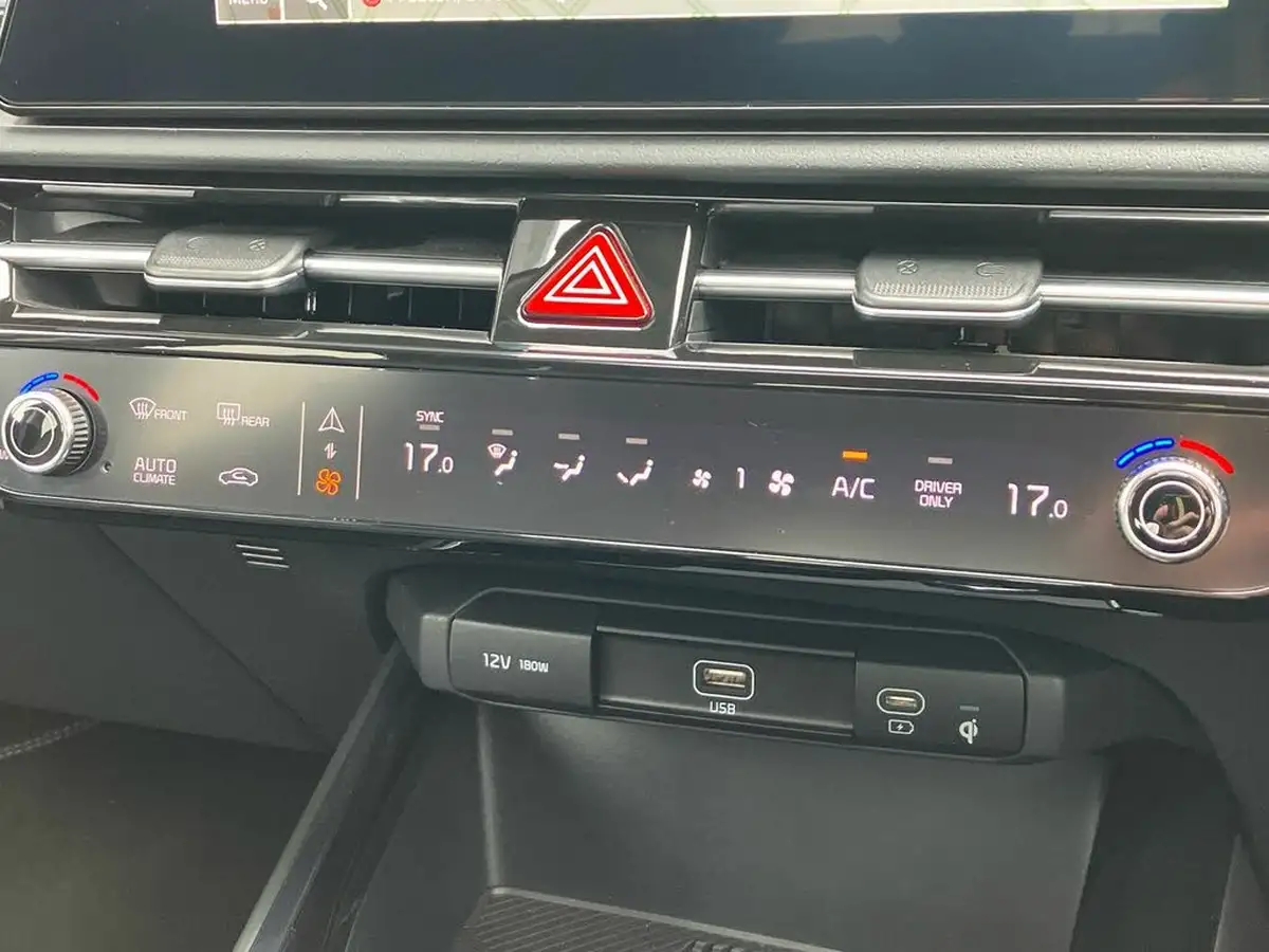 2024-kia-niro-ev-e-4-heat-pump-big-11