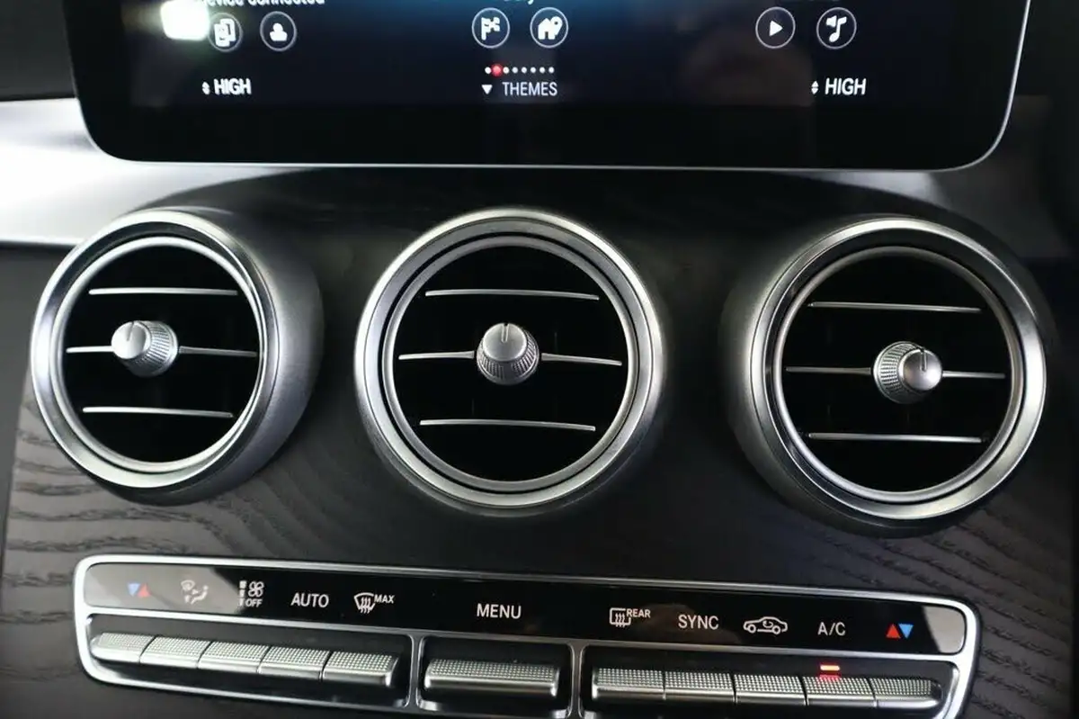 2019-mercedes-benz-glc-class-20d-glc220d-amg-line-premium-station-wagon-5d-big-51