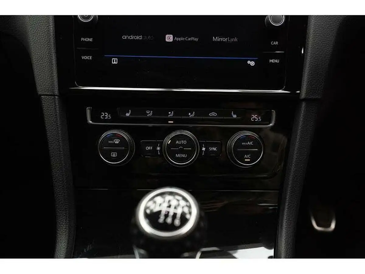 2017-volkswagen-golf-20tdi-gtd-blueline-ss-hatchback-5d-big-34