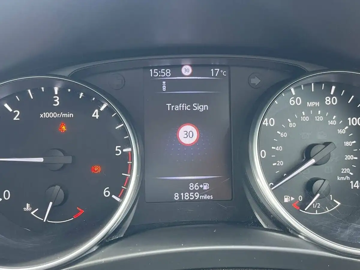 2017-nissan-qashqai-16dci-n-connecta-big-12