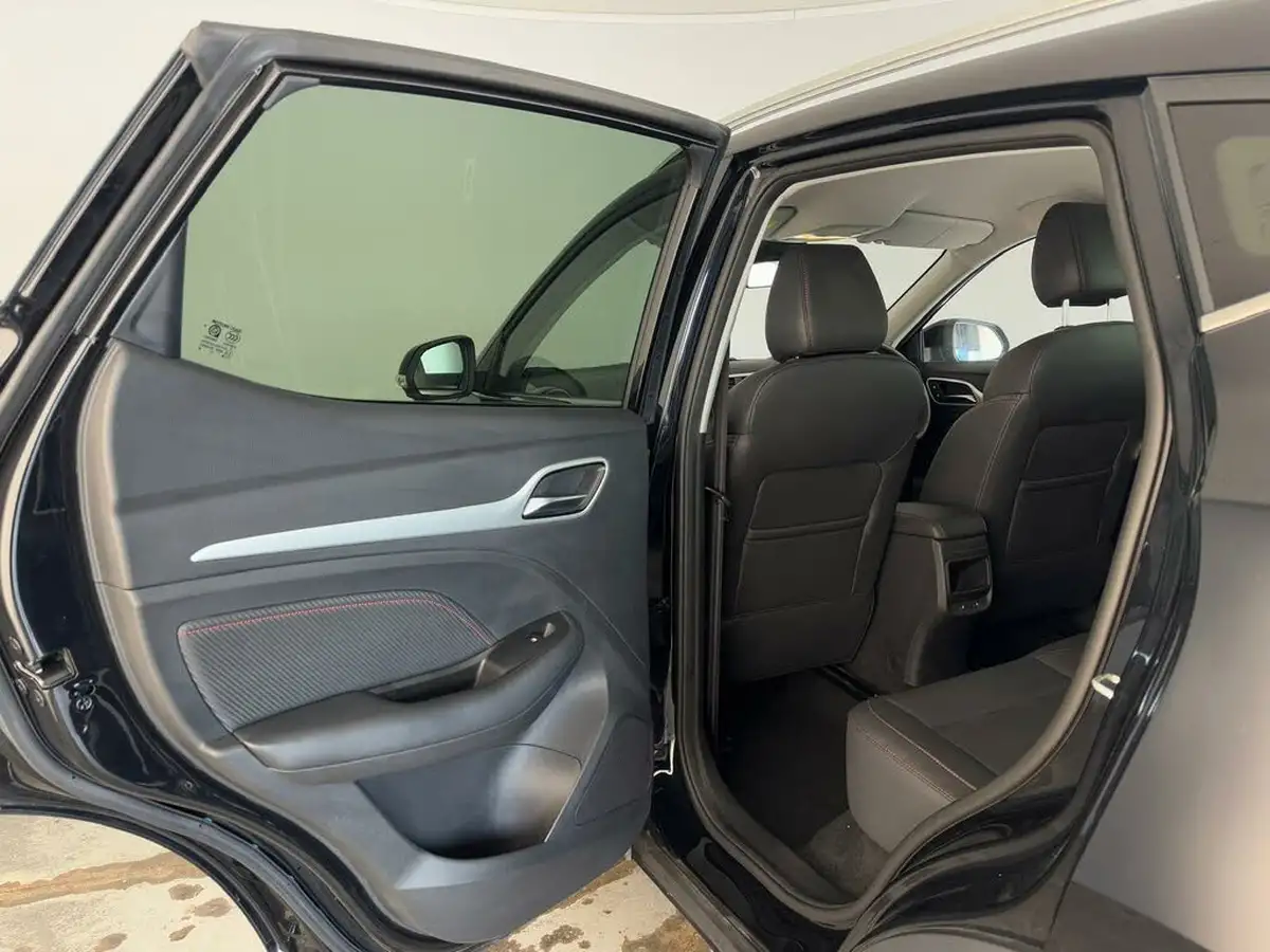 2023-mg-zs-suv-15-vti-tech-exclusive-big-21