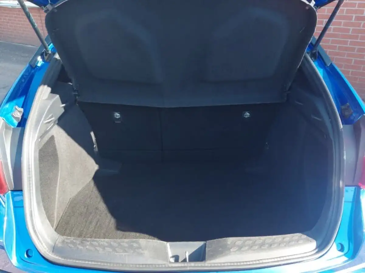 2017-toyota-c-hr-18-vvt-i-icon-big-7