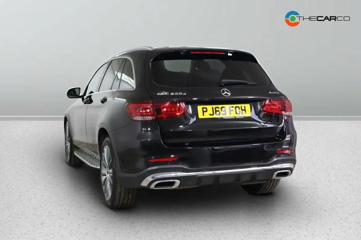 2019-mercedes-benz-glc-class-20d-glc220d-amg-line-premium-station-wagon-5d-big-3