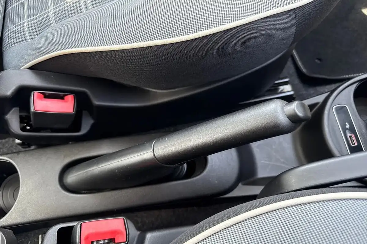 2019-fiat-500-12-lounge-ss-dualogic-big-54