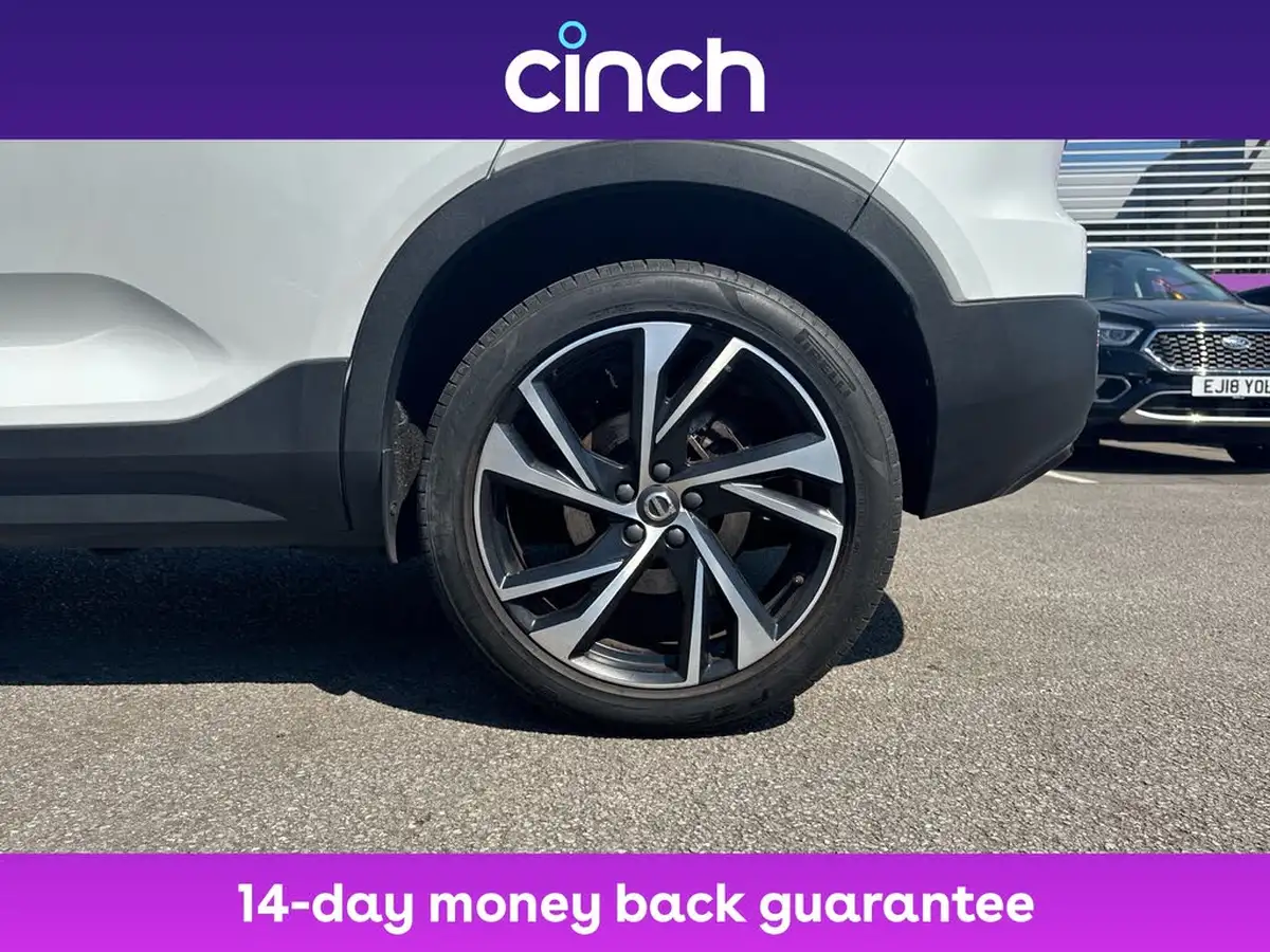2020-volvo-xc40-20-b4-r-design-pro-big-17