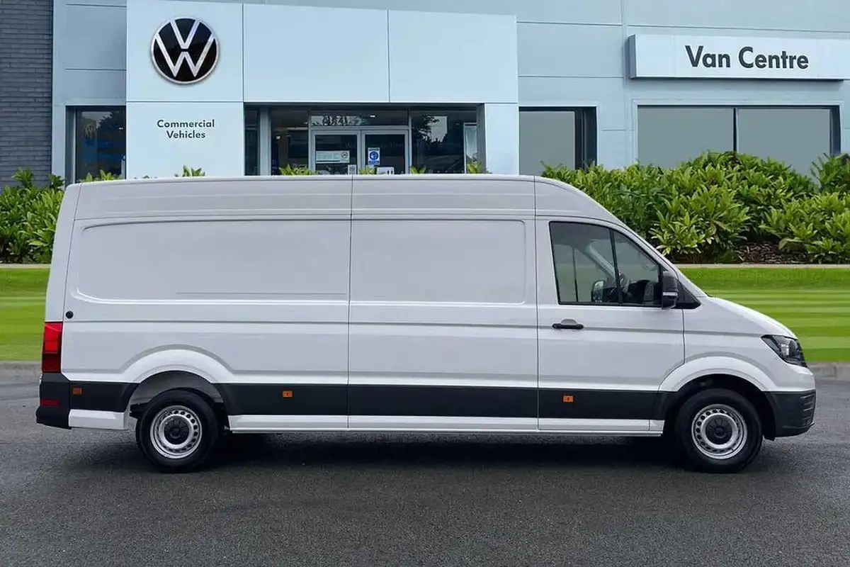 2024-volkswagen-crafter-20tdi-cr35-lwb-commerce-plus-140pseu6d-big-3