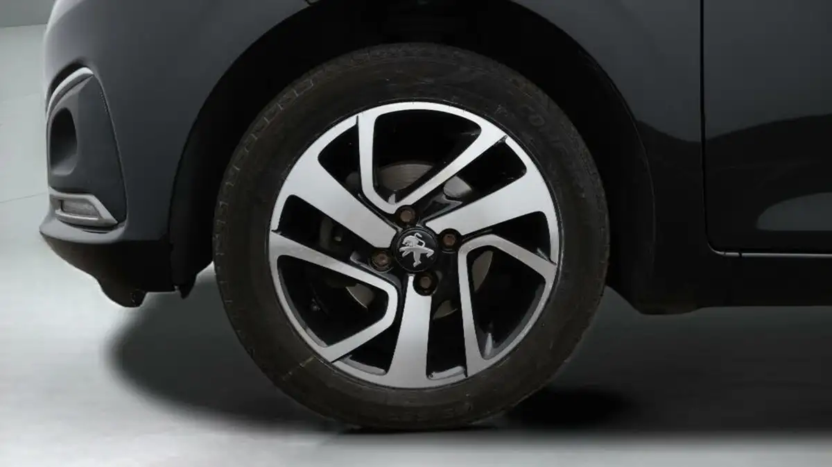 2019-peugeot-108-10-allure-hatchback-5d-2-tronic-big-18