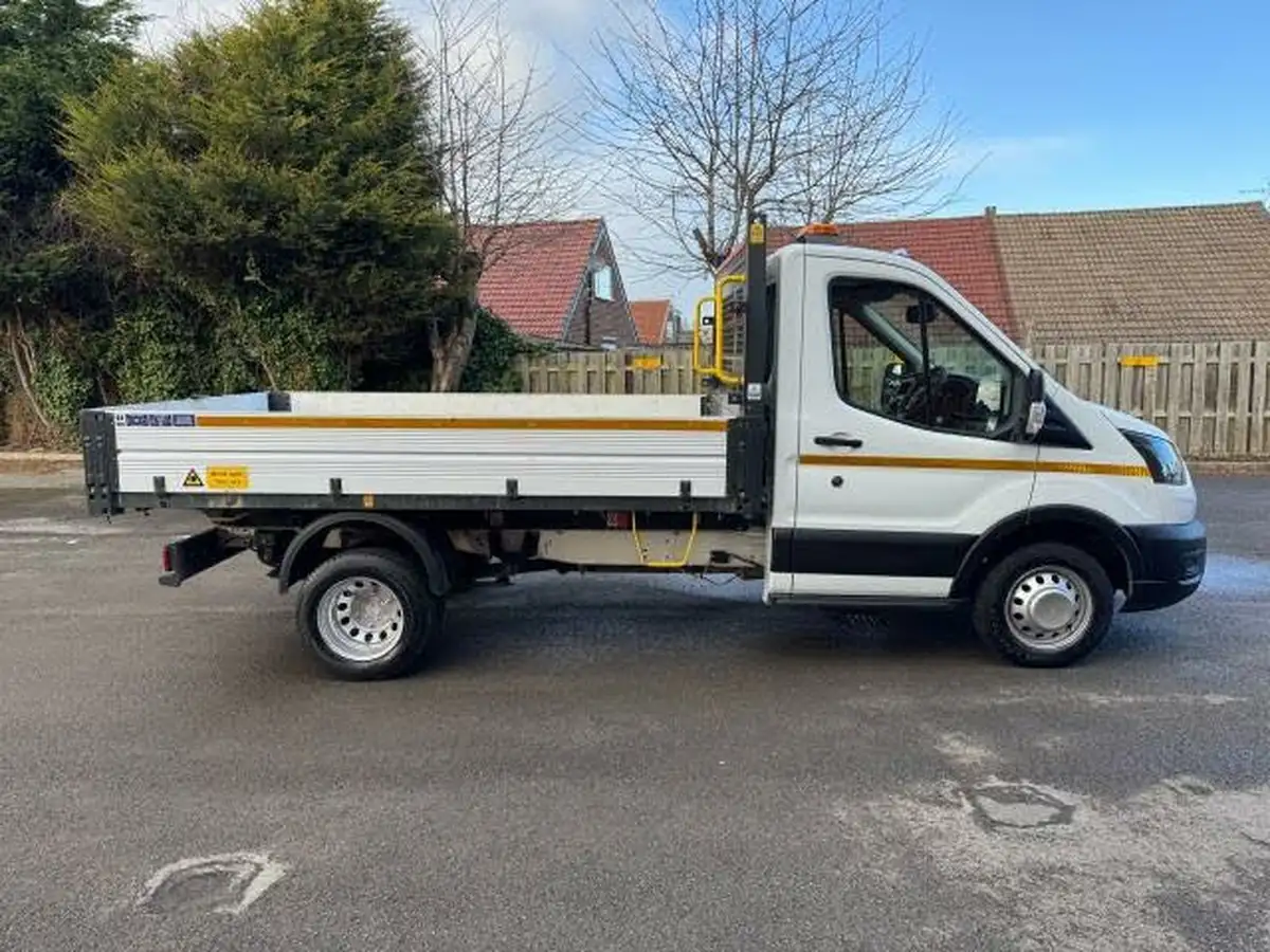 2023-ford-transit-20tdci-350-l2h1-leader-130pseu6dt-rwd-cab-big-8