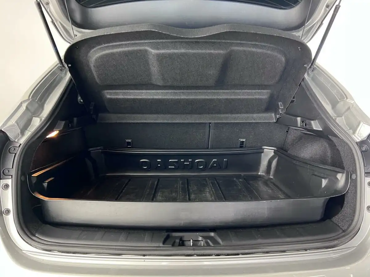 2016-nissan-qashqai-12-dig-t-n-vision-18in-big-9