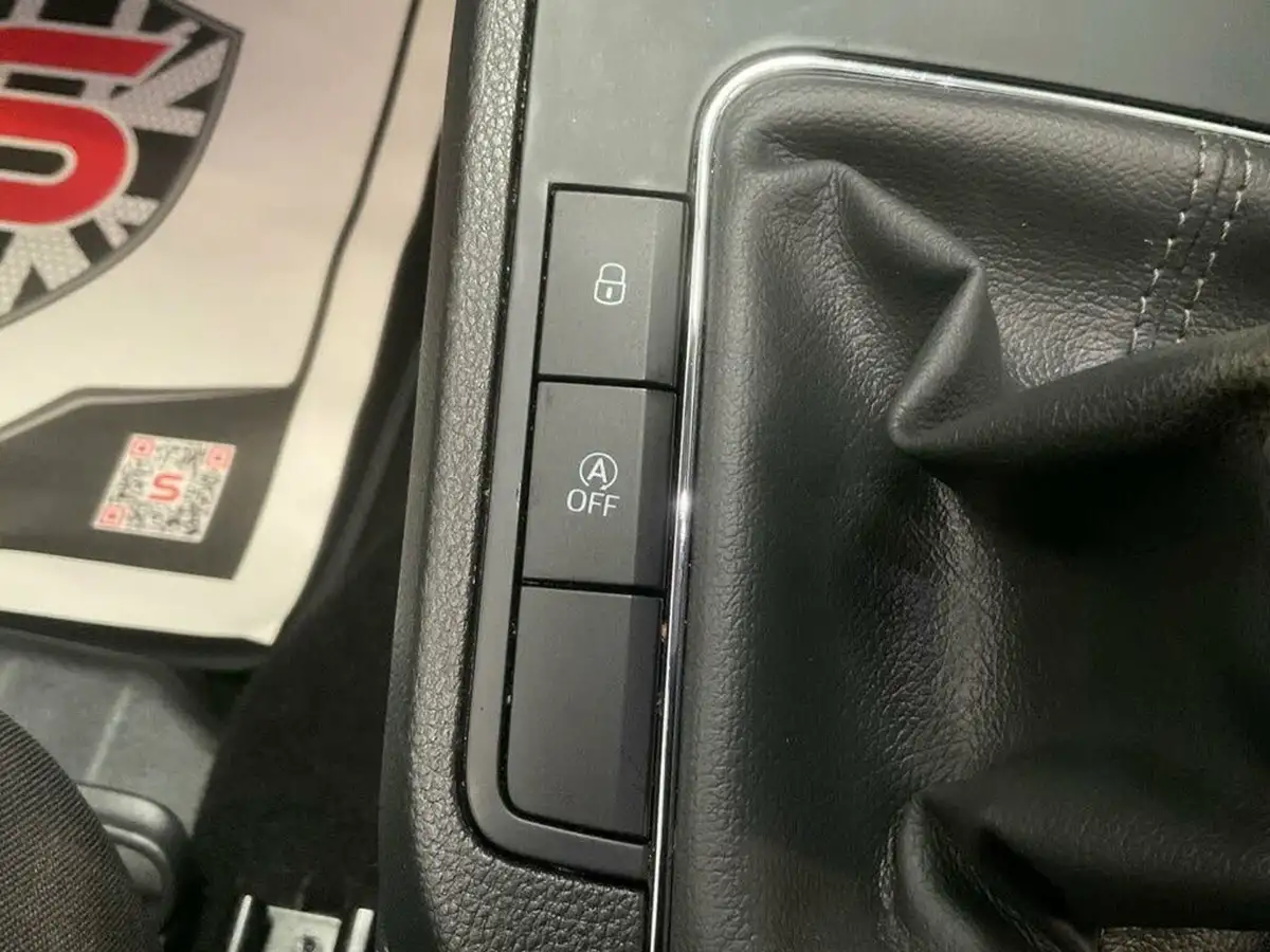 2018-seat-ibiza-10-tsi-se-design-big-41