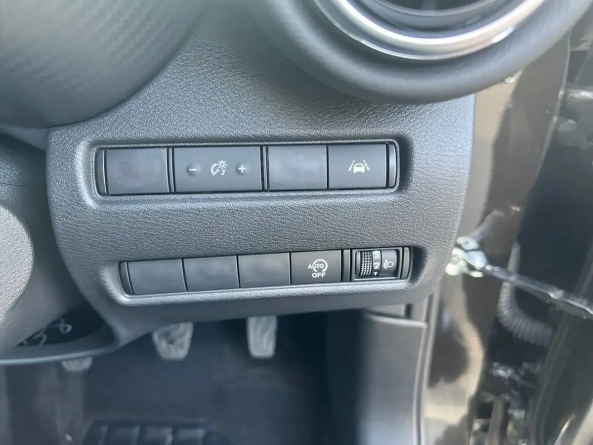 2024-nissan-juke-10-dig-t-n-connecta-big-22
