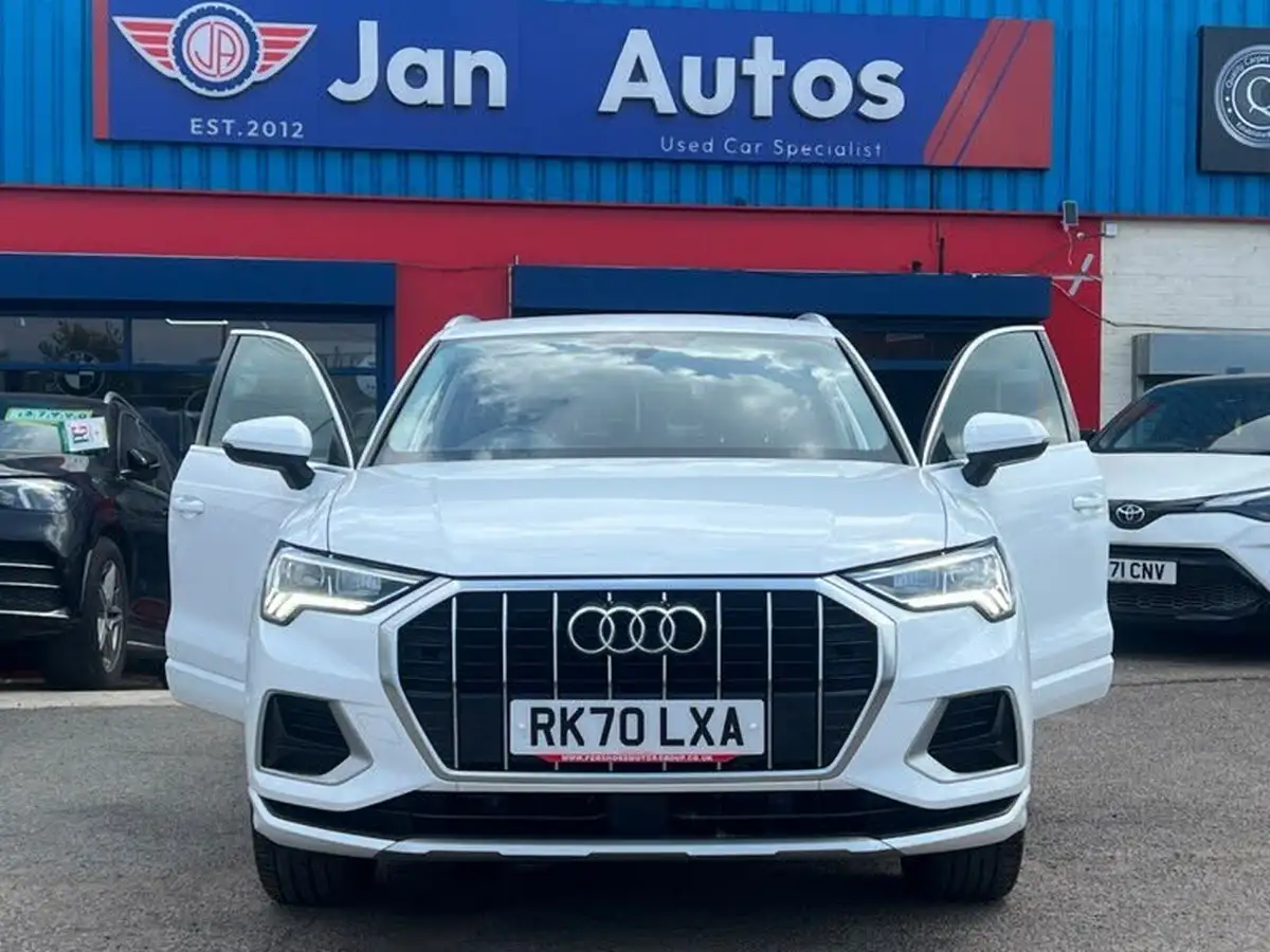 2020-audi-q3-15-35-tfsi-sport-cod-station-wagon-1498cc-big-16