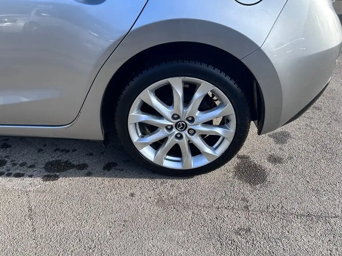 2015-mazda-mazda3-20-sport-nav-120ps-hatchback-5d-big-7