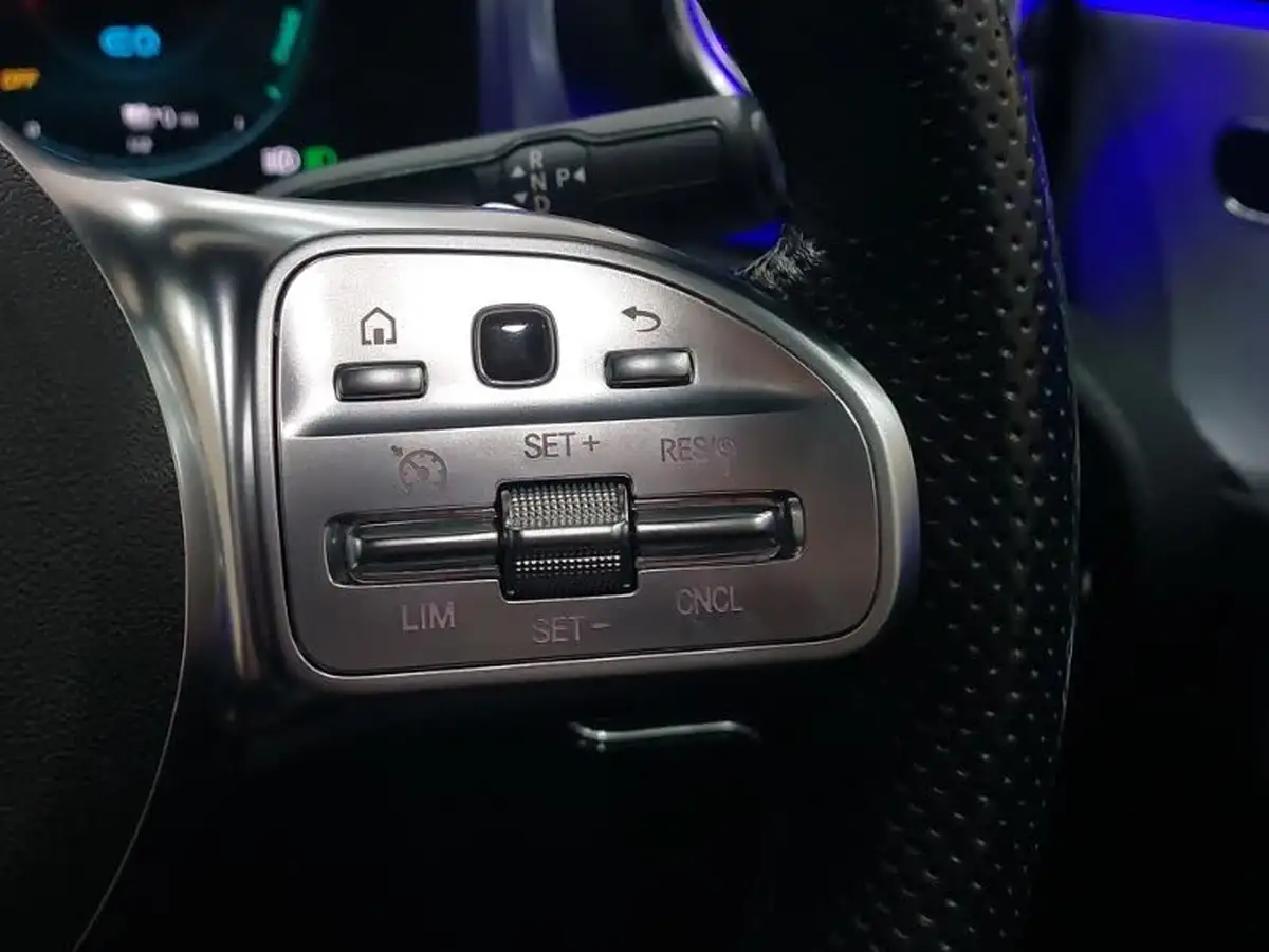 2022-mercedes-benz-cla-big-17
