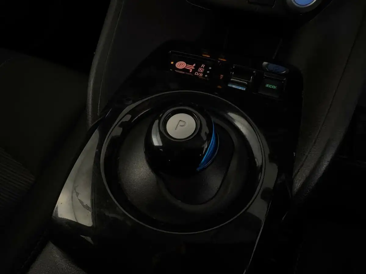 2023-nissan-leaf-e-n-connecta-39kwh-big-46